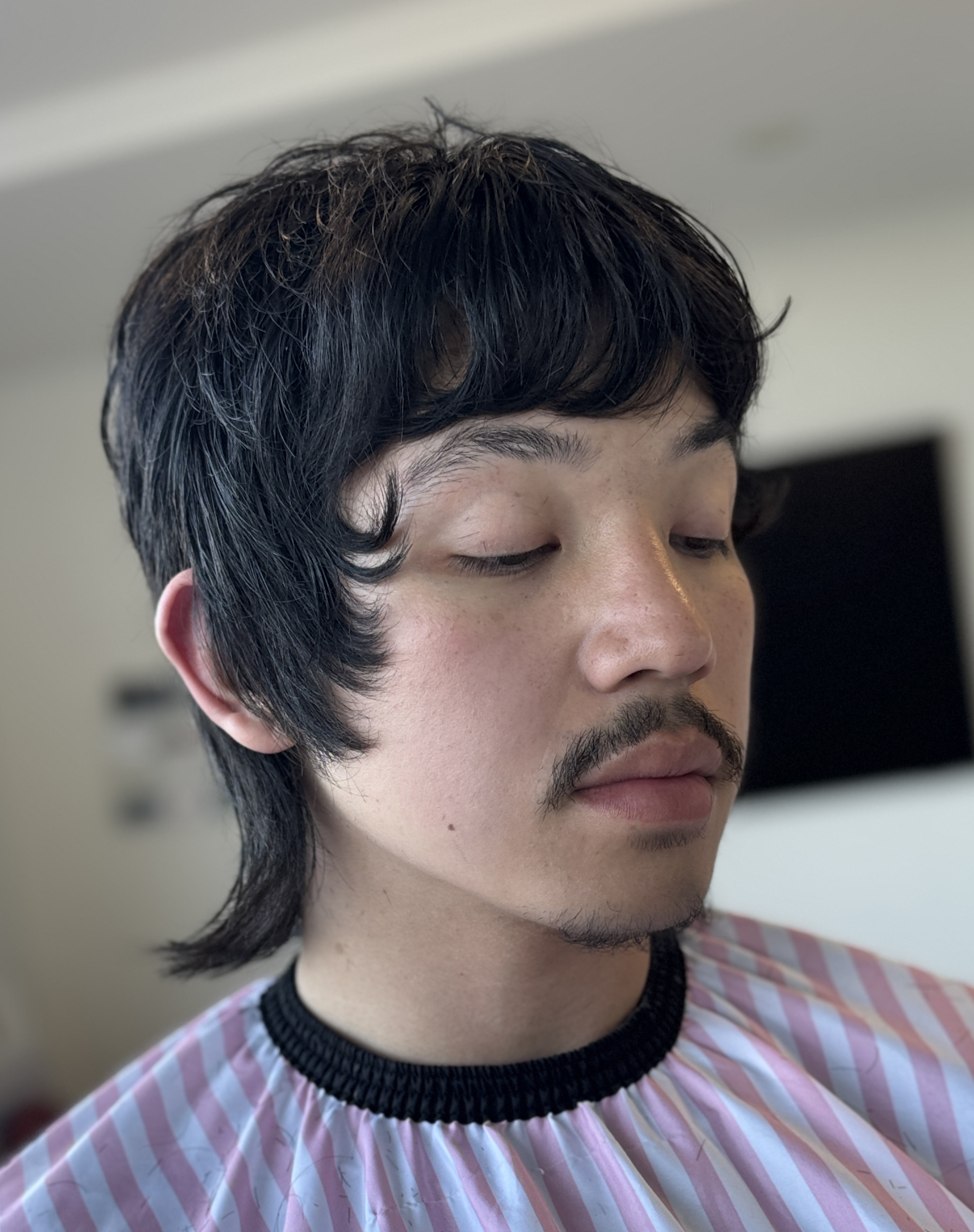 Classic taper cut with natural volume on top